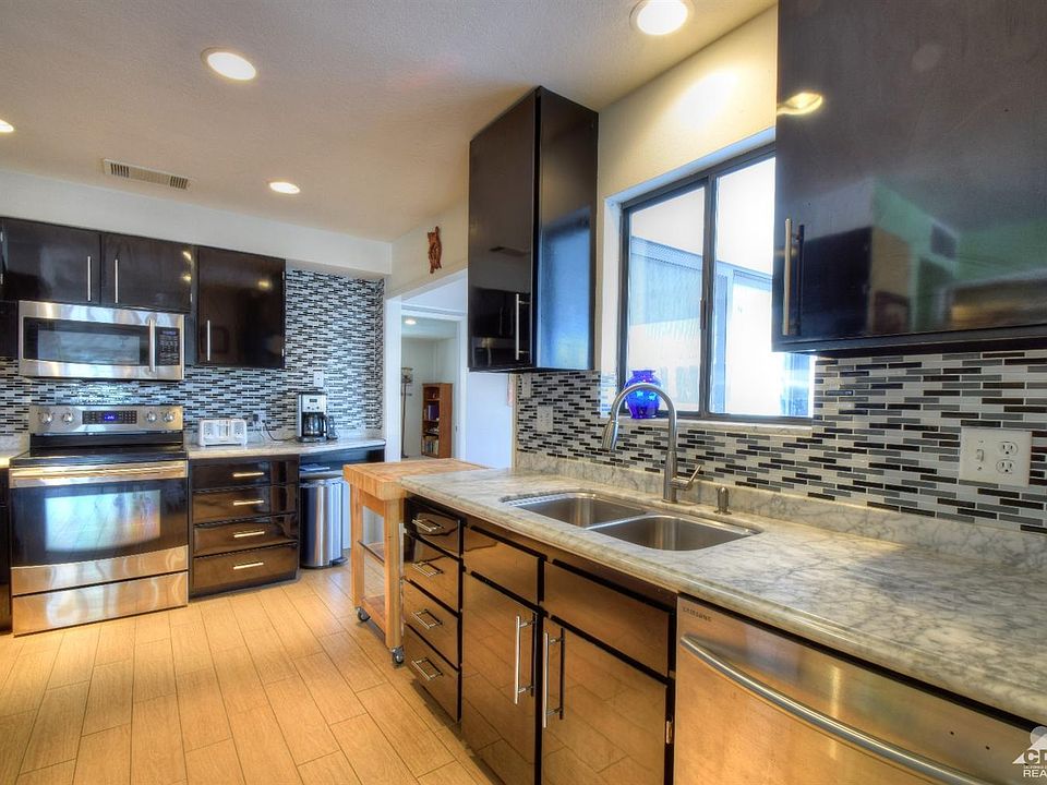1st image of 53781 Avenida Carranza
