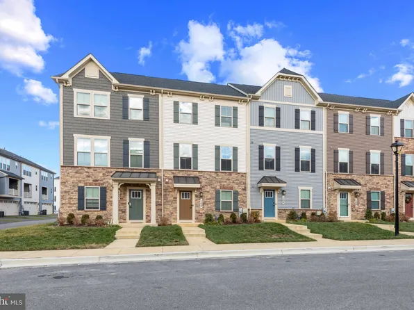 102 Hawlings River Rd, Laurel, MD 20708