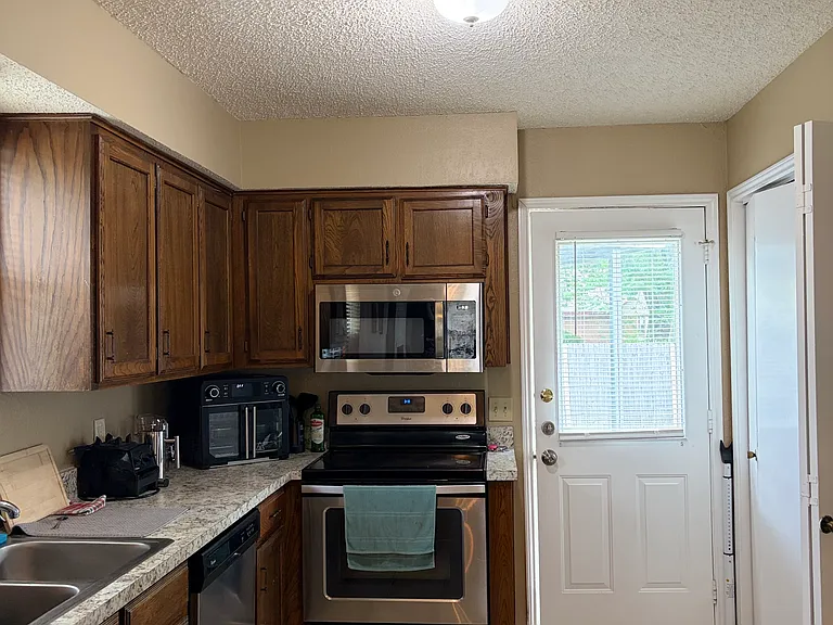 2530 Indigo Ln — Photo 22