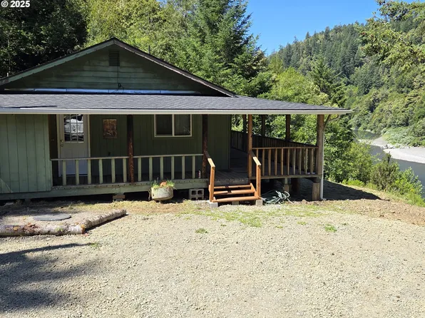 33080 Lupine Way Rd, Gold Beach, OR 97444