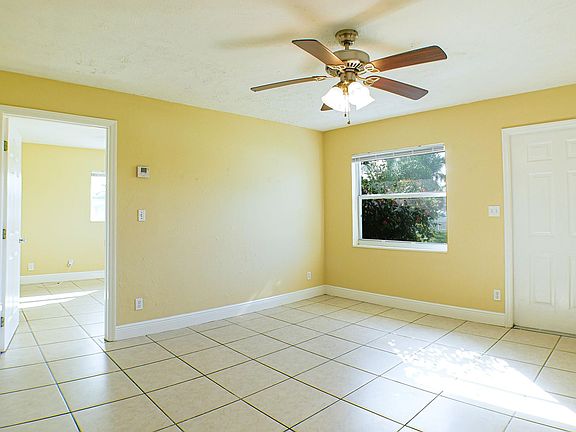 3rd image of 5452 5th Ave #12