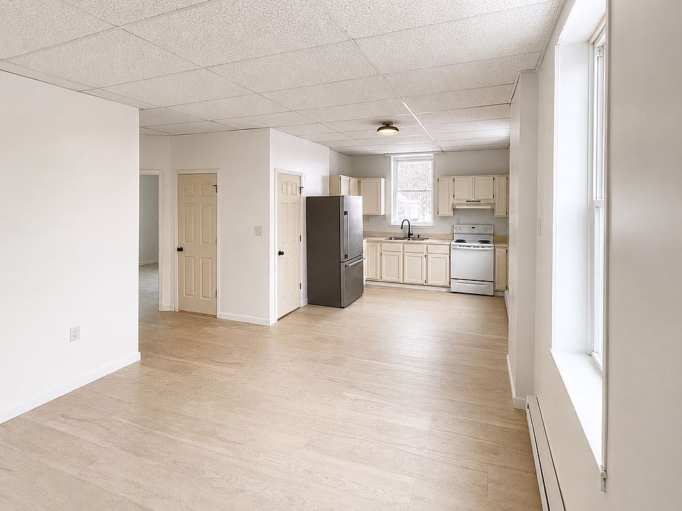 1st image of 4325 Main St #D