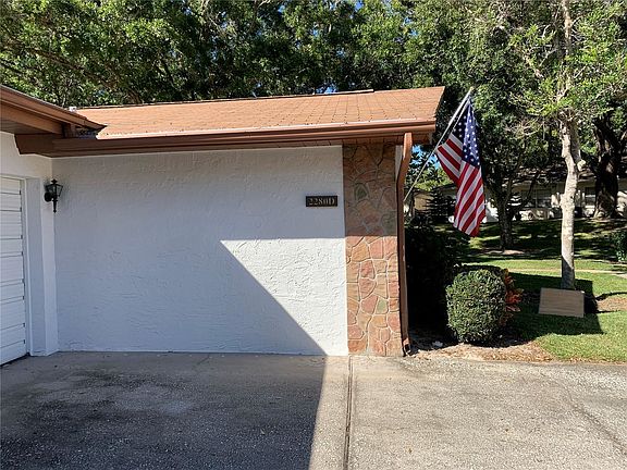 2nd image of 2280 Shelly Dr APT D