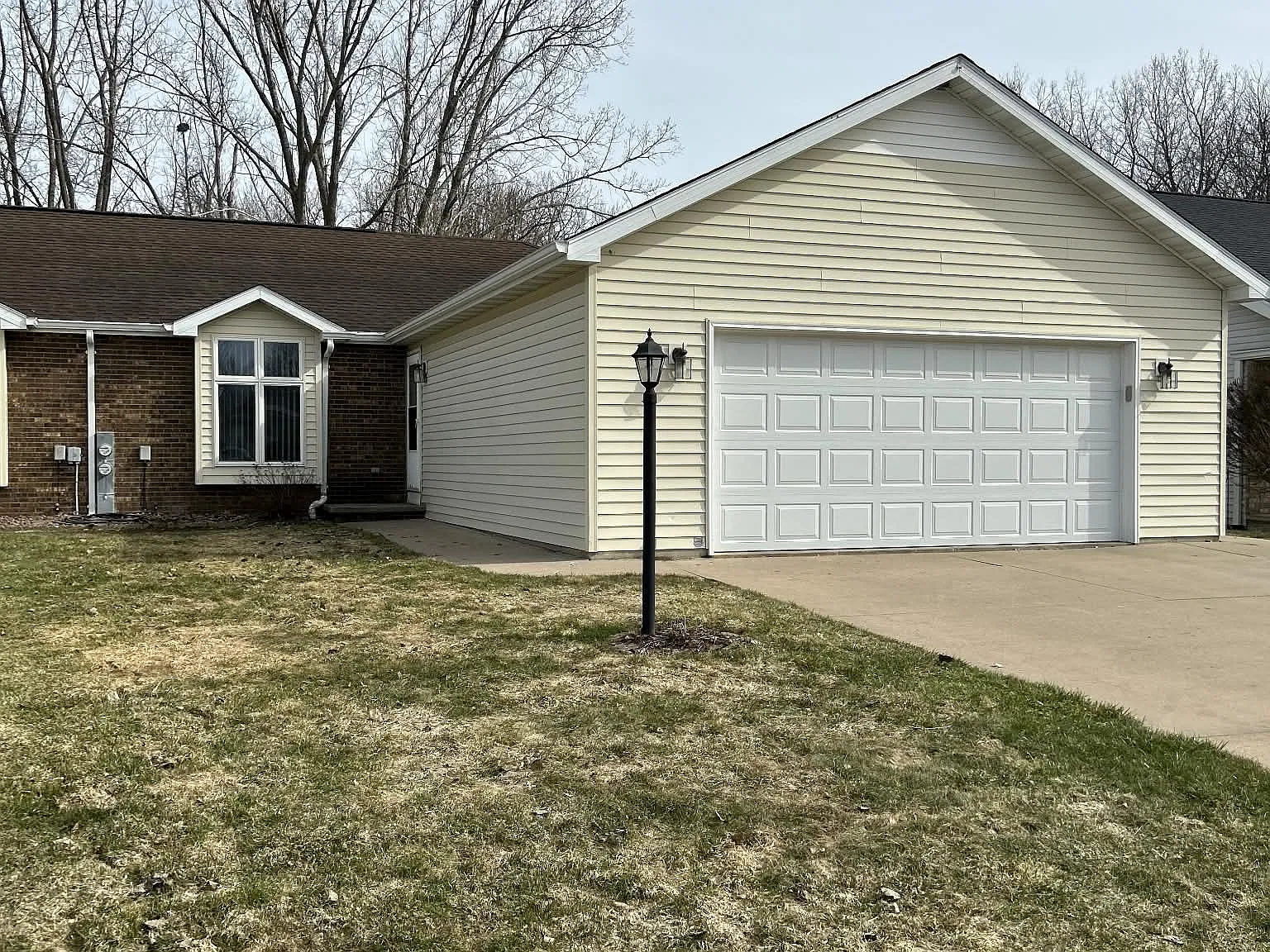3 bed, 2000 sqft, $2,000 — Photo 4