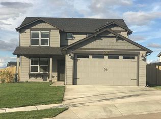 4595 SW Volcano View Way, Redmond, OR 97756