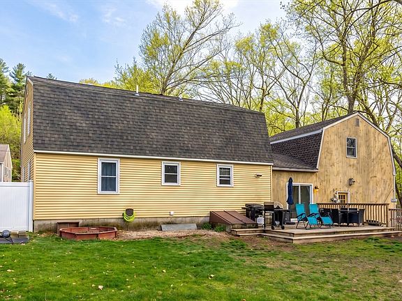 2nd image of 27 Newcomb Rd