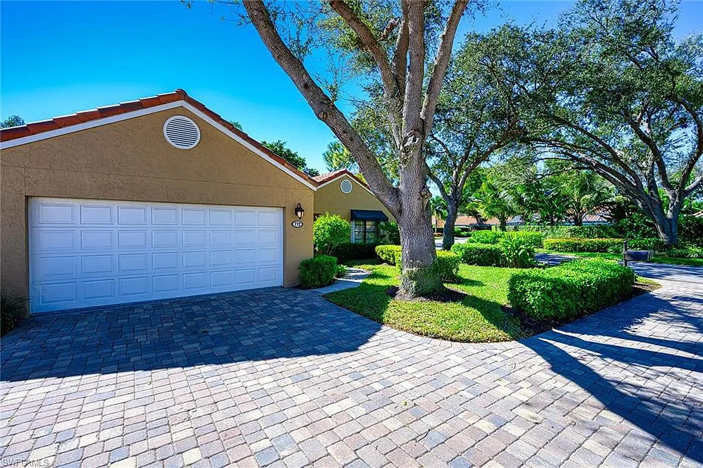 3 bed, 2.0 bath, 1604 sqft, $8,500 — Photo 2