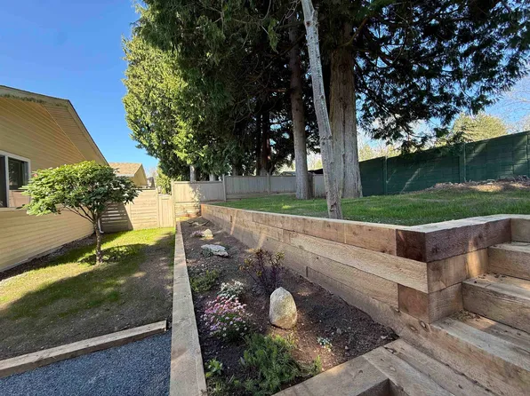 1400 164th St #51, Surrey, BC V4A 8V5