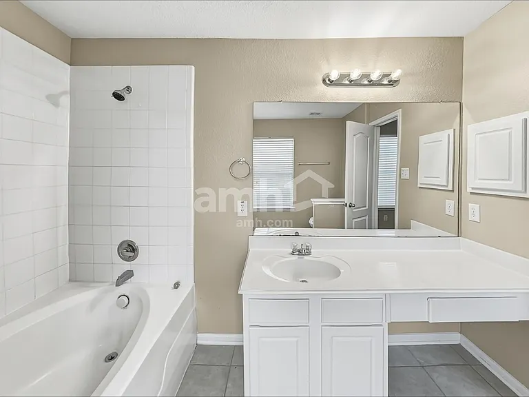 3846 Clobourne Crossing Ln — Photo 13