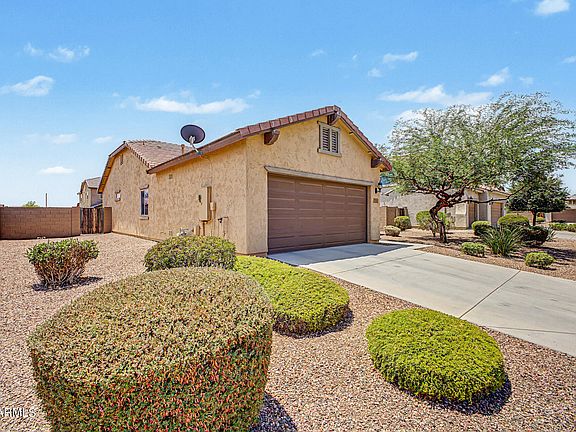 3rd image of 17549 W PINNACLE VISTA Drive