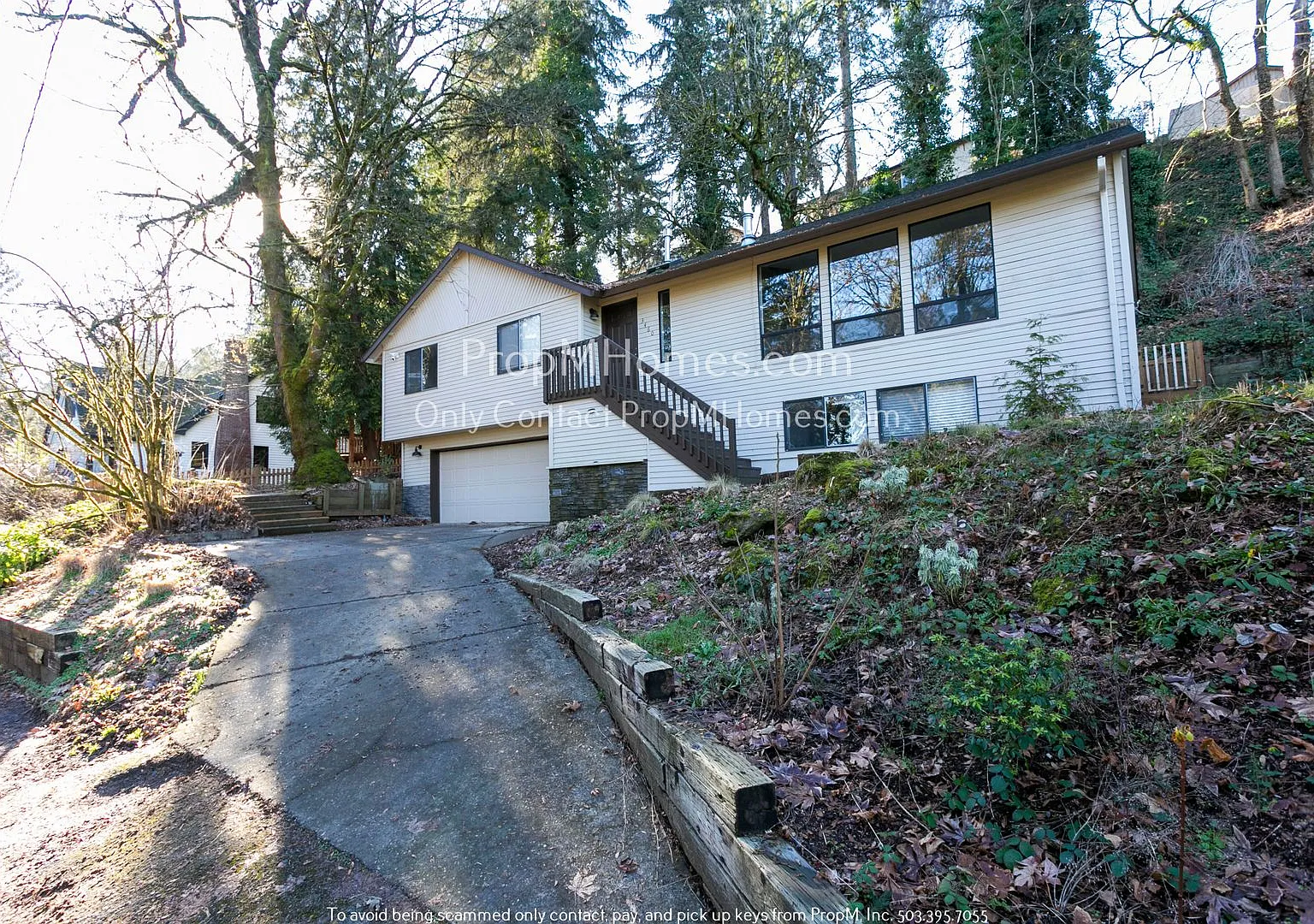 Stunning Five-Bedroom Rental in Milwaukie, Oregon: Your Perfect Home Awaits! — Photo 2