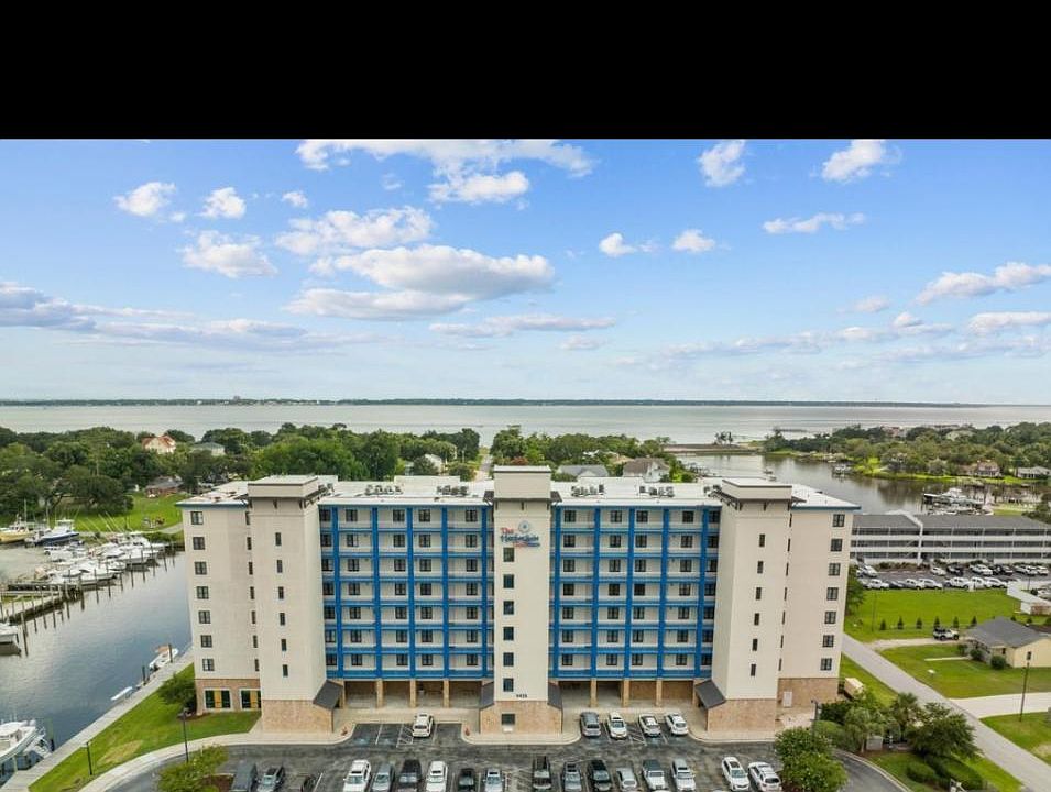 1st image of 4425 Arendell St Unit 305