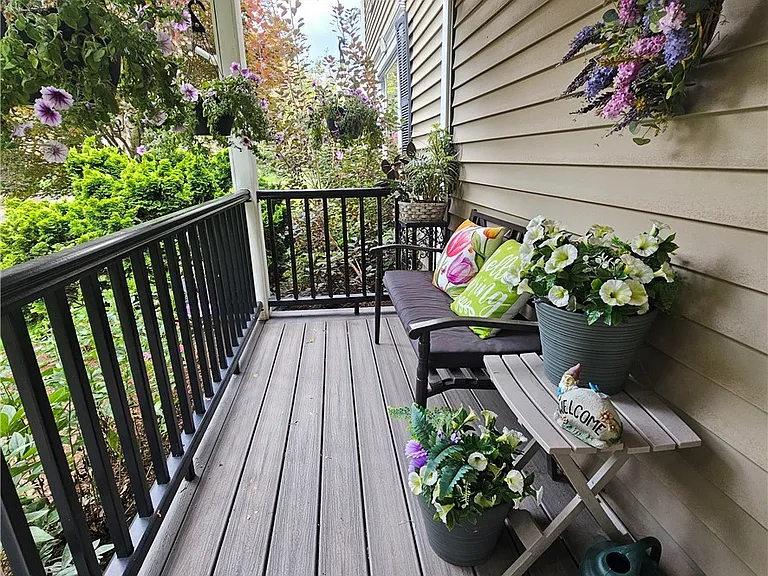 50 Greenview Dr — Photo 36