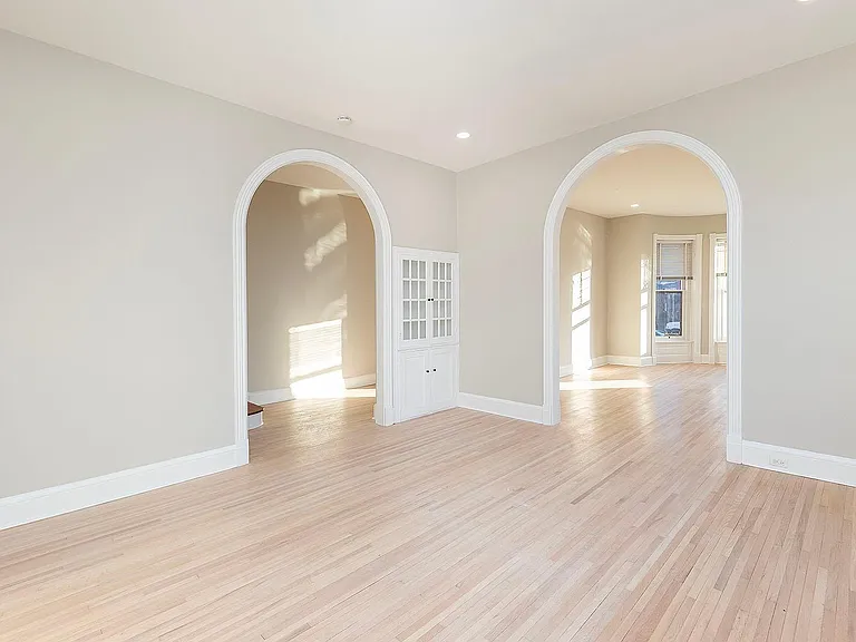 105 Washington St — Photo 15