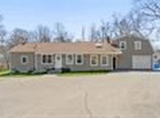 27 Laurel Ln, Warren, RI 02885