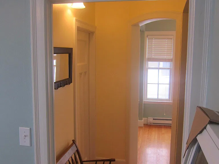 274 Ontario St — Photo 4