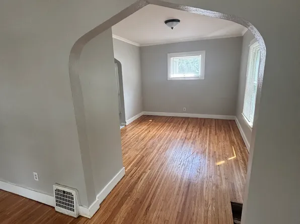 517 Nicholas St, Toledo, OH 43609