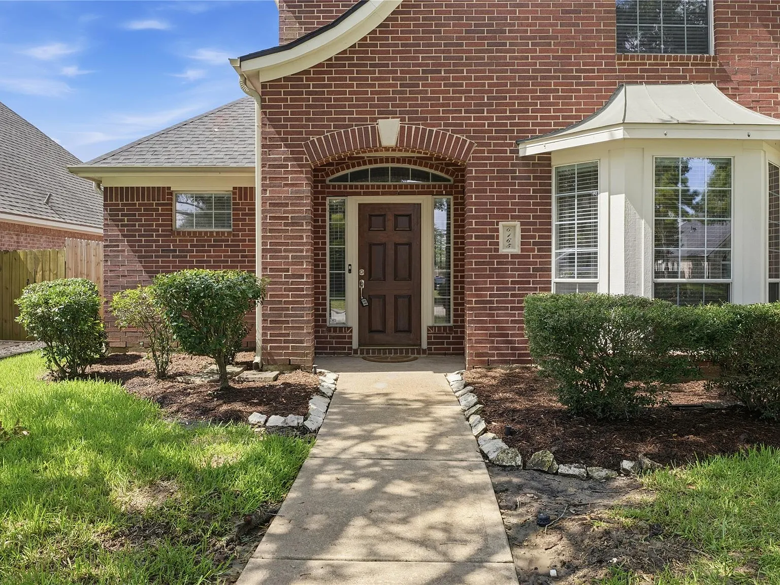 4 bed, 2.5 bath, 2570 sqft, $2,750 — Photo 4