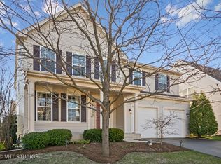 633 Windett Ln, Geneva, IL 60134