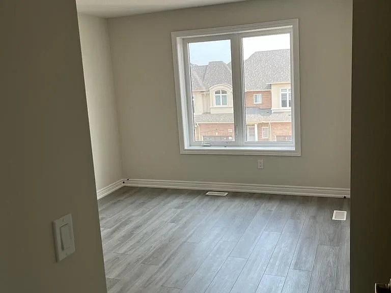 148 Sonoma Ln — Photo 12