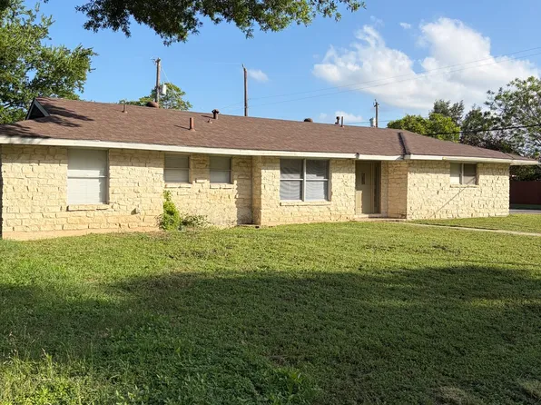 302 E Byrd Blvd, Universal City, TX 78148