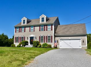 602 Smith Neck Rd, Dartmouth, MA 02748
