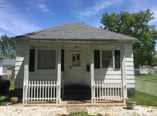 3106 S 13th St, Springfield, IL 62703