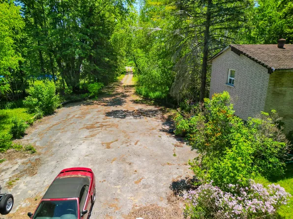 2110 Killarney Beach Rd, Innisfil, ON L0L 1K0