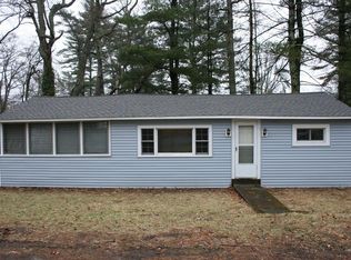 11 Helen St, Lakeville, MA 02347