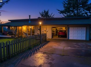 94268 6th St, Gold Beach, OR 97444