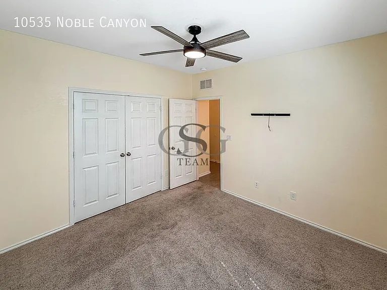 10535 Noble Cyn — Photo 9