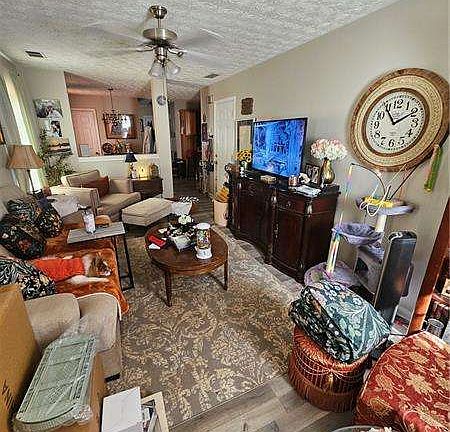 2nd image of 223 Alton Cir