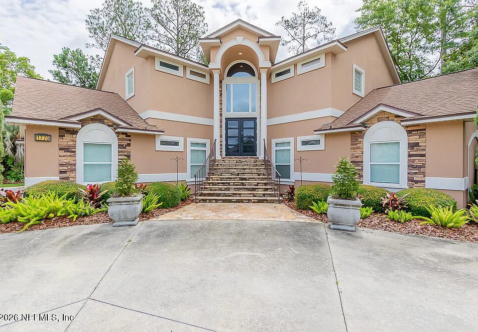 1770 Victoria Chase Ct