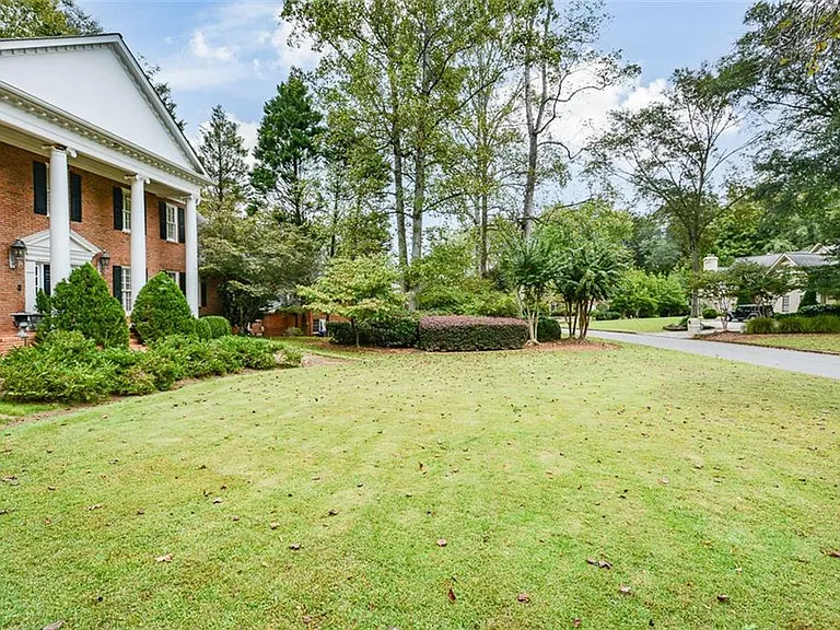 1640 Lazy River Ln — Photo 5