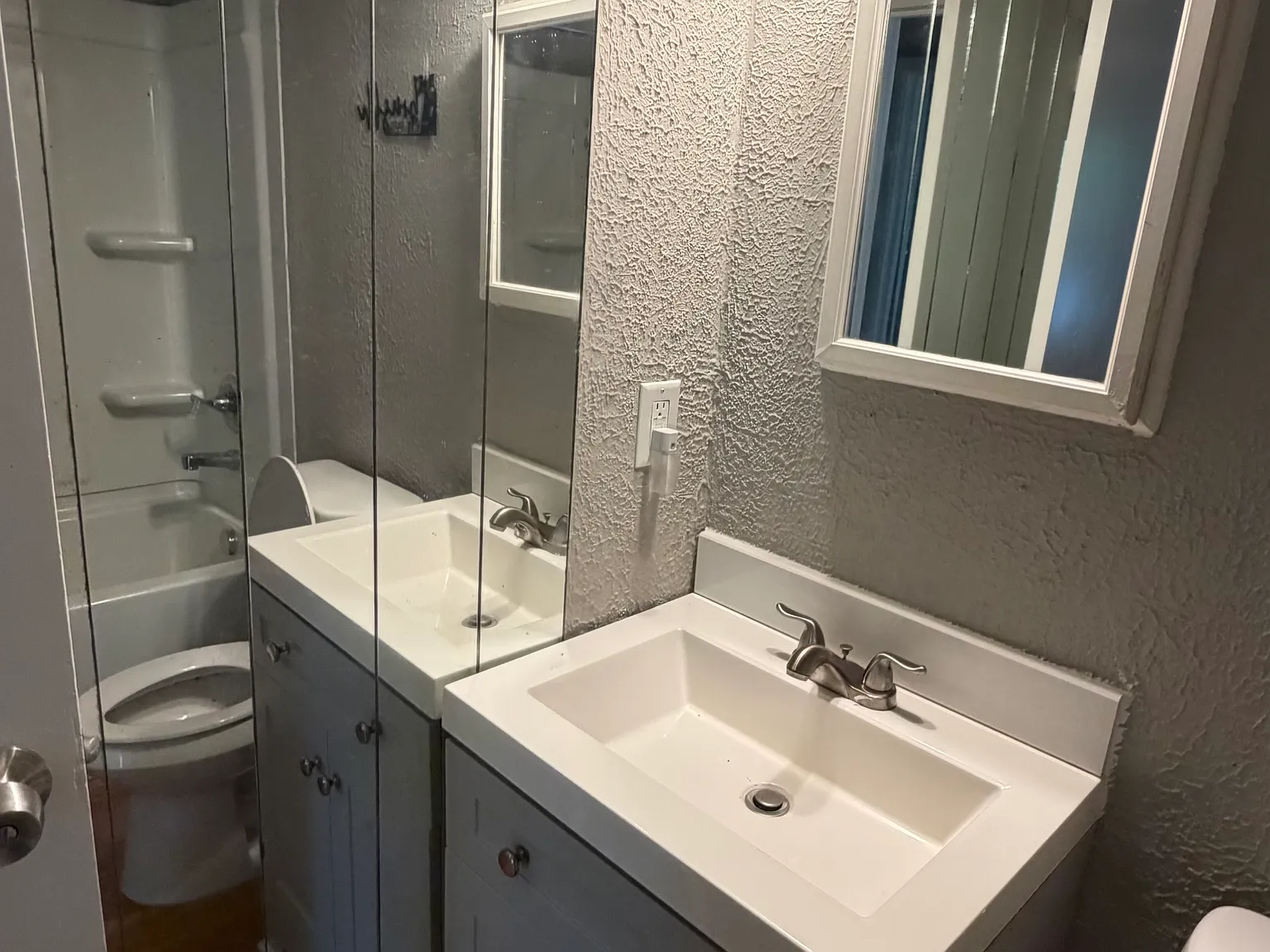 3 bed, 1040 sqft, $1,550 — Photo 4