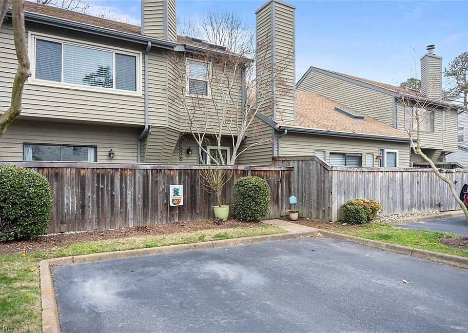 1st image of 1526 Colonnade Dr