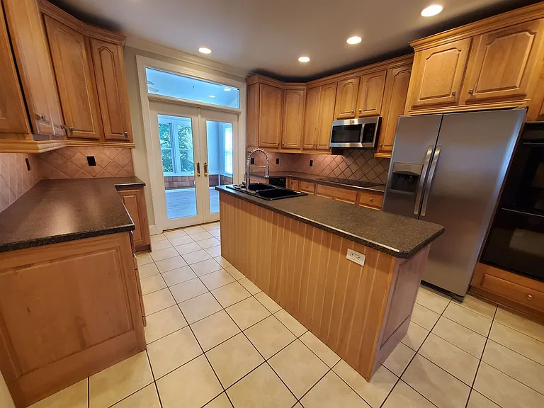 2545 Rea Rd — Photo 7