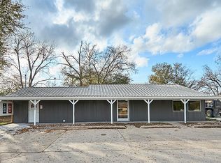 120 Emory St, Trinity, TX 75862