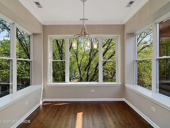 5th image of 1346 W Bryn Mawr Ave APT 3W