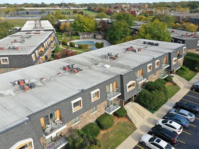 3221 W Parkway Dr APT 21D, Northbrook, IL, 60062