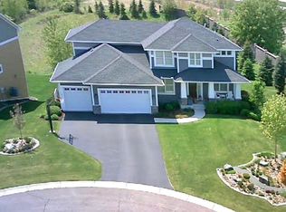 8770 Reflections Rd, Chanhassen, MN 55317