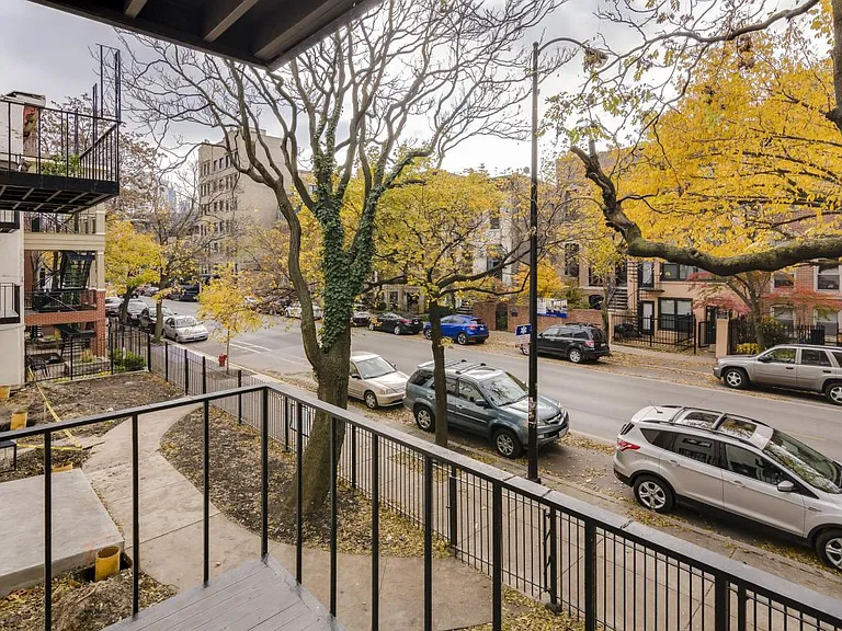 1Bed - Balcony View