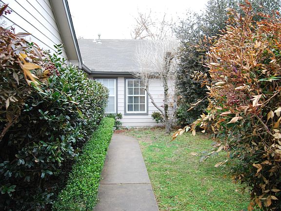 Bushes were trimmed back just a couple days after this photo was taken