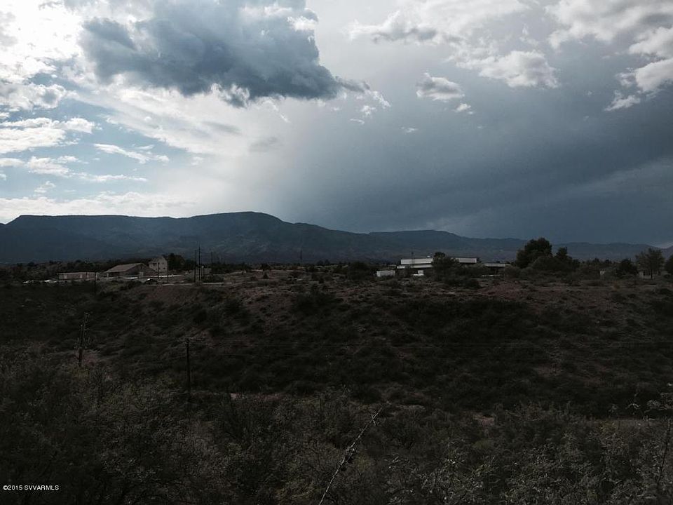 2nd image of 1994 S Cayuse Cir