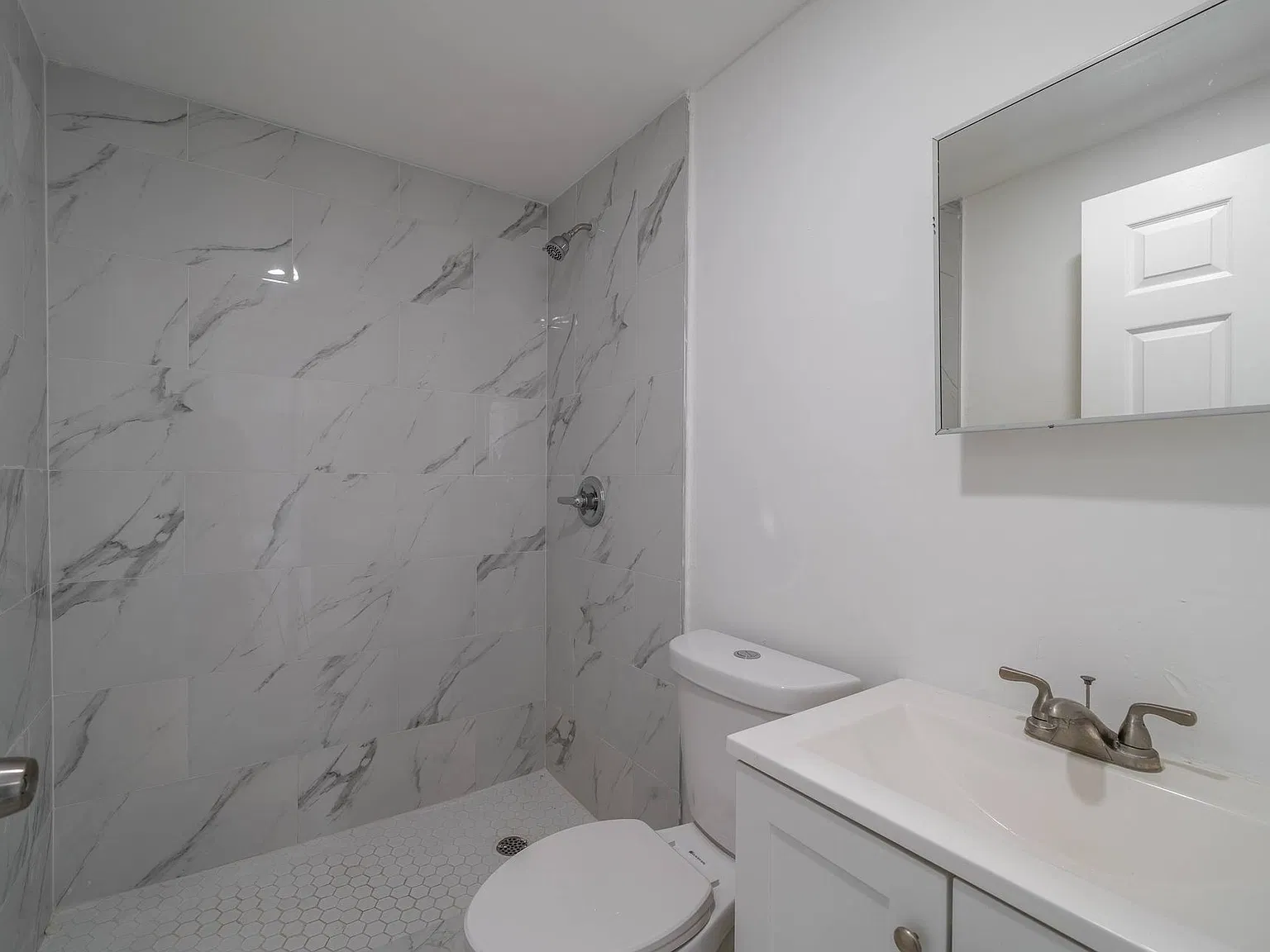Newly renovated in Little Havana! / 1/1 $1,600 y 2/1 $2,000, remodelados en Little Havana. — Photo 4