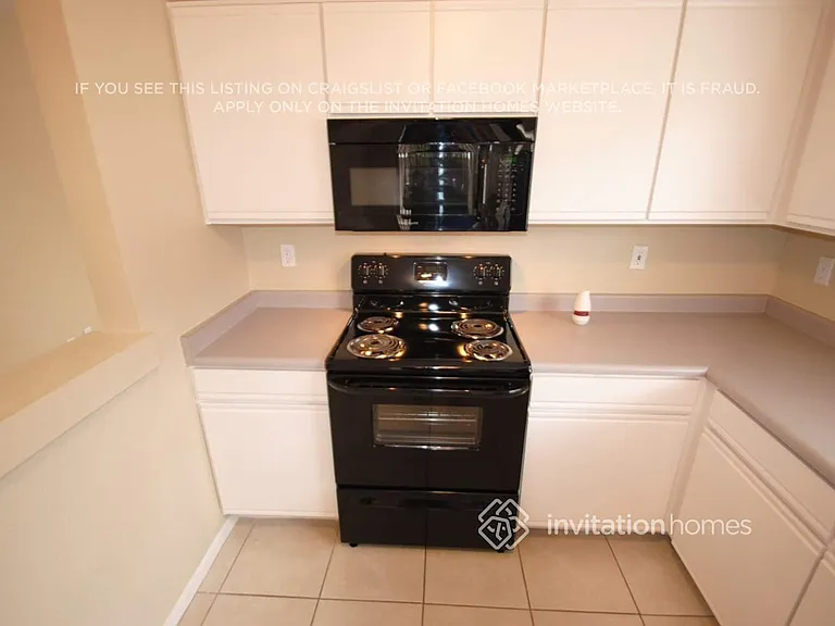 10465 E Azalea Ave — Photo 5