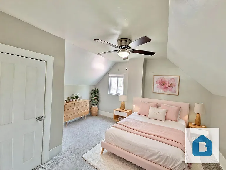 1021 E Abriendo Ave — Photo 13