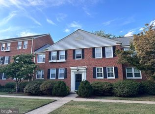 6620 E Wakefield Dr APT B1, Alexandria, VA 22307