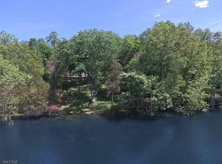 274 Newton Swartswood Rd, Newton, NJ 07860