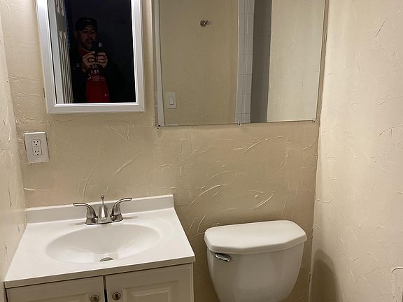 4th image of 4004 79th St W